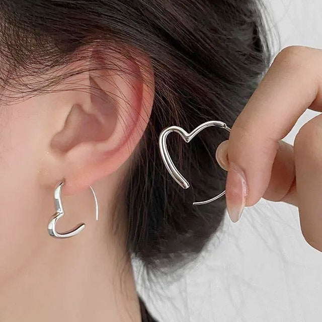 Metal silver color heart line hoop earrings (5 pairs)