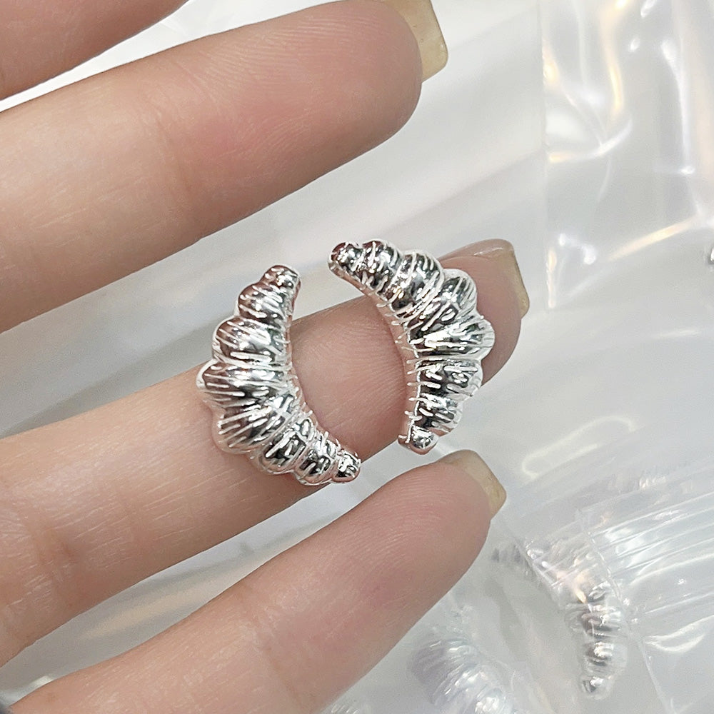 Wholesale 925 sterling silver croissant shape stud earrings (5 pairs)