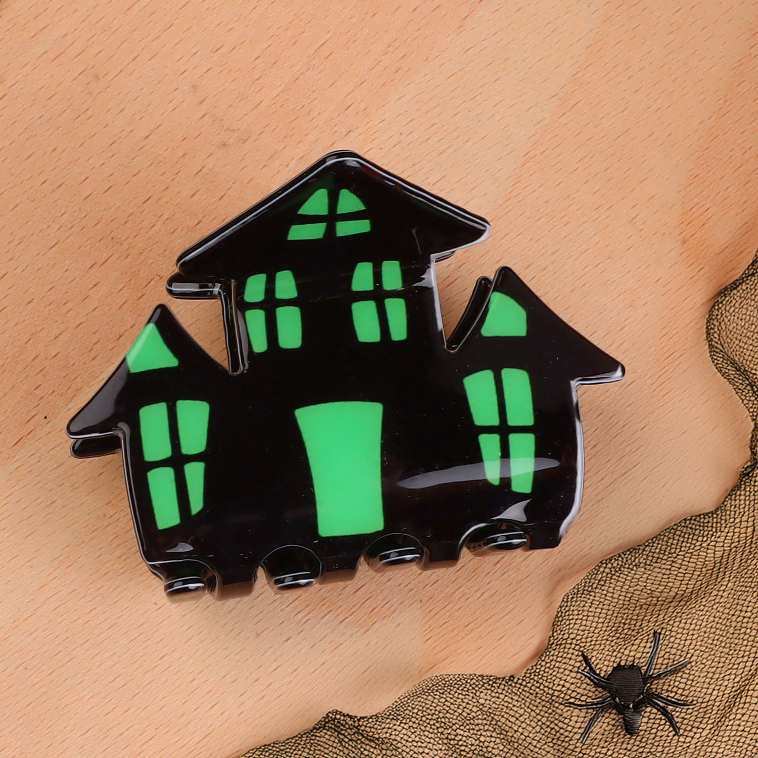 novelty cartoon claw clip haunted house