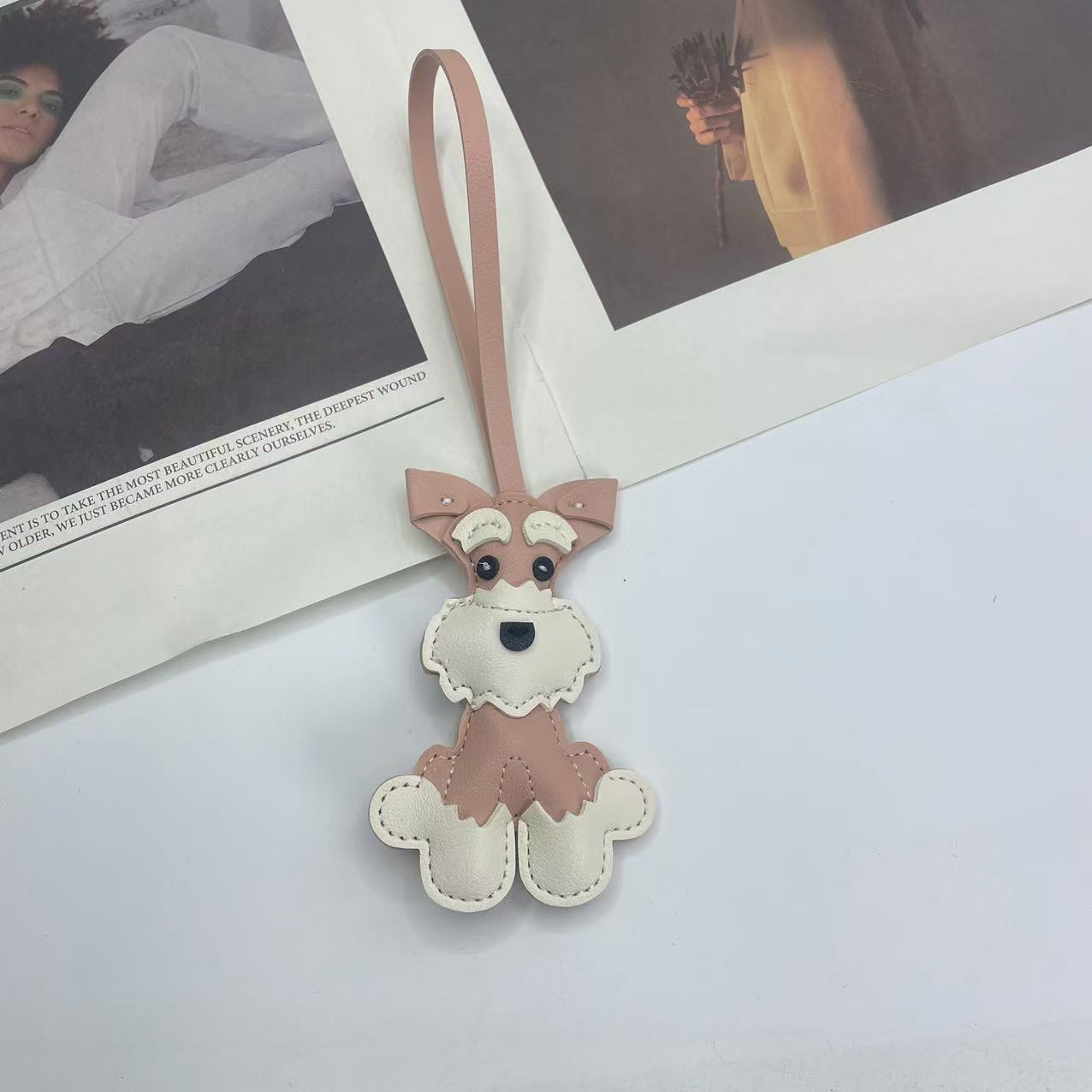 Creative Schnauzer Dog Leather Keychain — Stylish Car Pendant & Bag Charm (5 pcs)