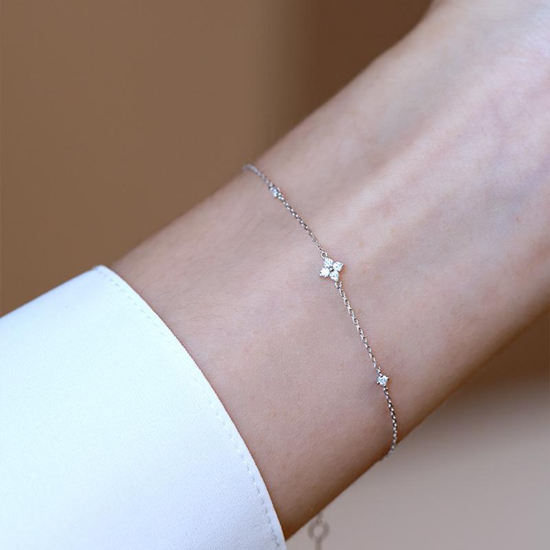 925 Sterling Silver 18K Gold Plated Mini Four-Petal Flower Cubic Zirconia Bracelet Set of 5