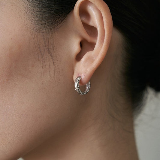 925 Sterling Silver Platinum Plated Classic Quilted Hoop Earrings (5 Pairs)