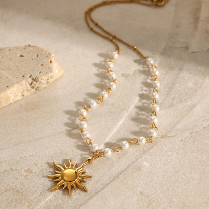 Close-up of dainty gold sun pendant pearl necklace with waterproof stainless steel chain – perfect for y2k aesthetic jewelry and bohemian pearl necklace lovers. Designed by a professional jewelry manufacturer for wholesale and boutique supply