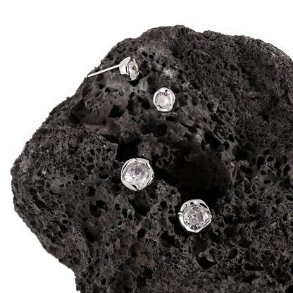 High-grade 925 silver CZ stud earrings wholesale in large size, hypoallergenic and ideal for chic fashion boutiques.