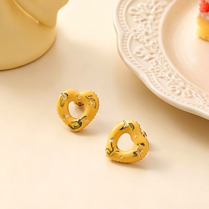 Wholesale 5 Pairs Set Brass Sweet Yellow Enamel Heart Stud Earrings  Assorted Fashion Earring Bundles