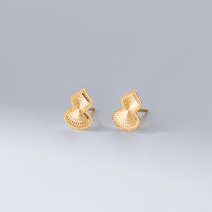 Gourd shape wholesale 925 sterling silver stud earrings in gold, unique laser cut earrings for bulk orders.