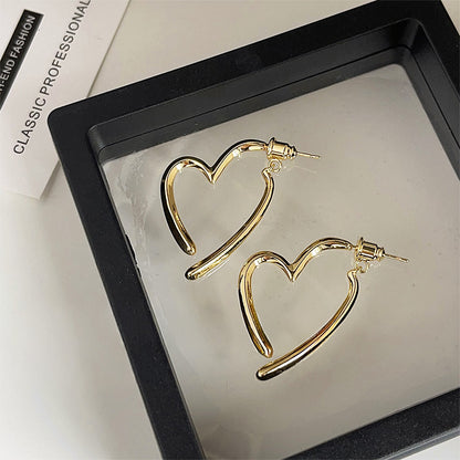 Gold heart earrings minimalist fashion jewelry wholesale brass jewelry bulk elegant style