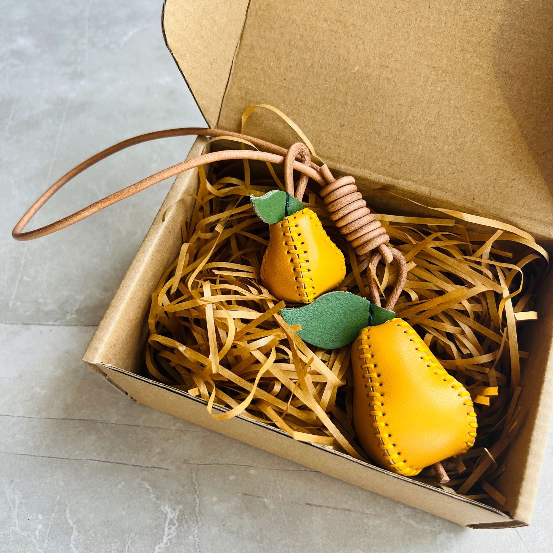 Genuine leather pear bag charm wholesale car decoration and handbag accessory, handmade fruit leather charm gift set for women