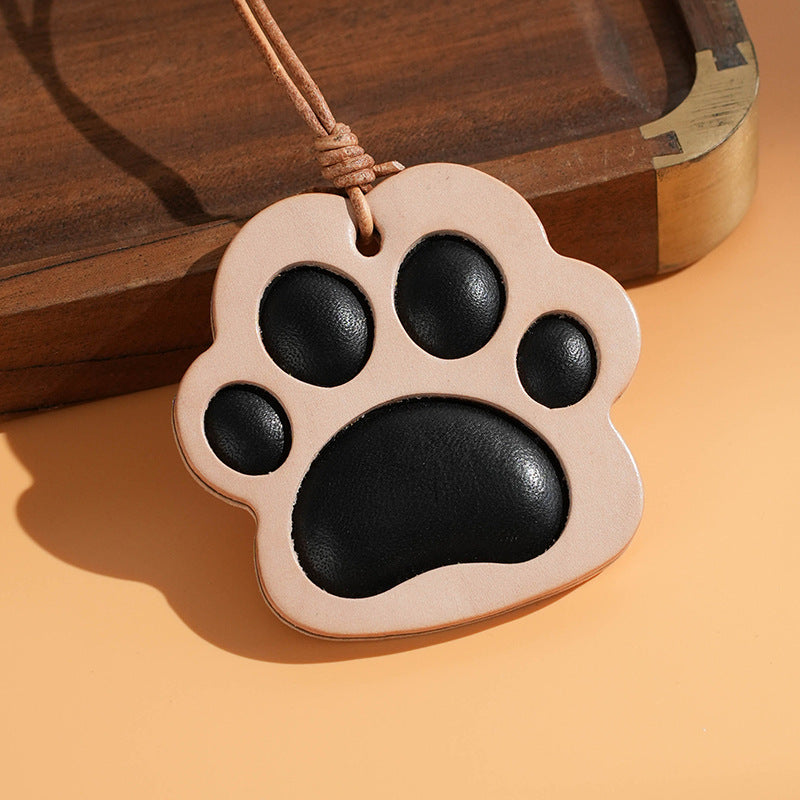 black cat claw keychain – genuine leather accessory for car mirror or backpack charm