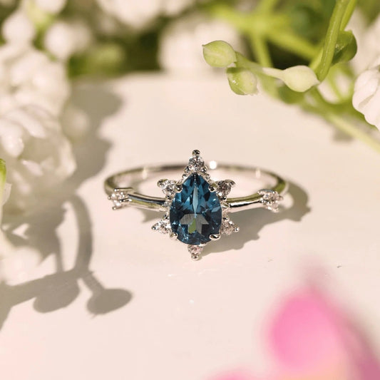 Ocean's Heart: 925 Sterling Silver Blue Topaz Ring