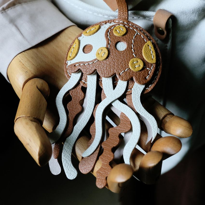 Trendy Jellyfish Bag Charm Wholesale made of Sheepskin Leather PU Keychain Accessories for handbag charm and unique gift for friends