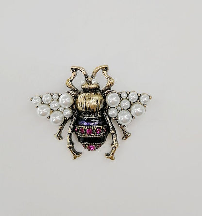Vintage Bronze Bee Brooch with Pearl & Yellow Enamel – Galaxy Memory Collection (5 pcs)