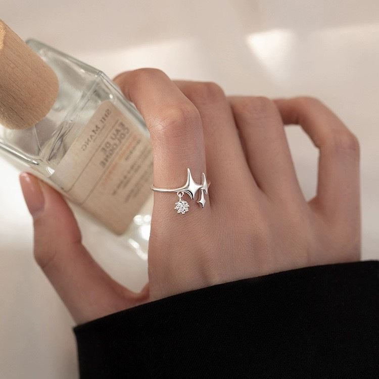 Minimalist North Star ring crafted from S925 sterling silver with zircon accent