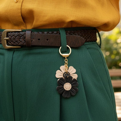 Fashion Accessories Wholesale – Leather Daisy Keychain Styled as Belt Charm or Purse Accessory