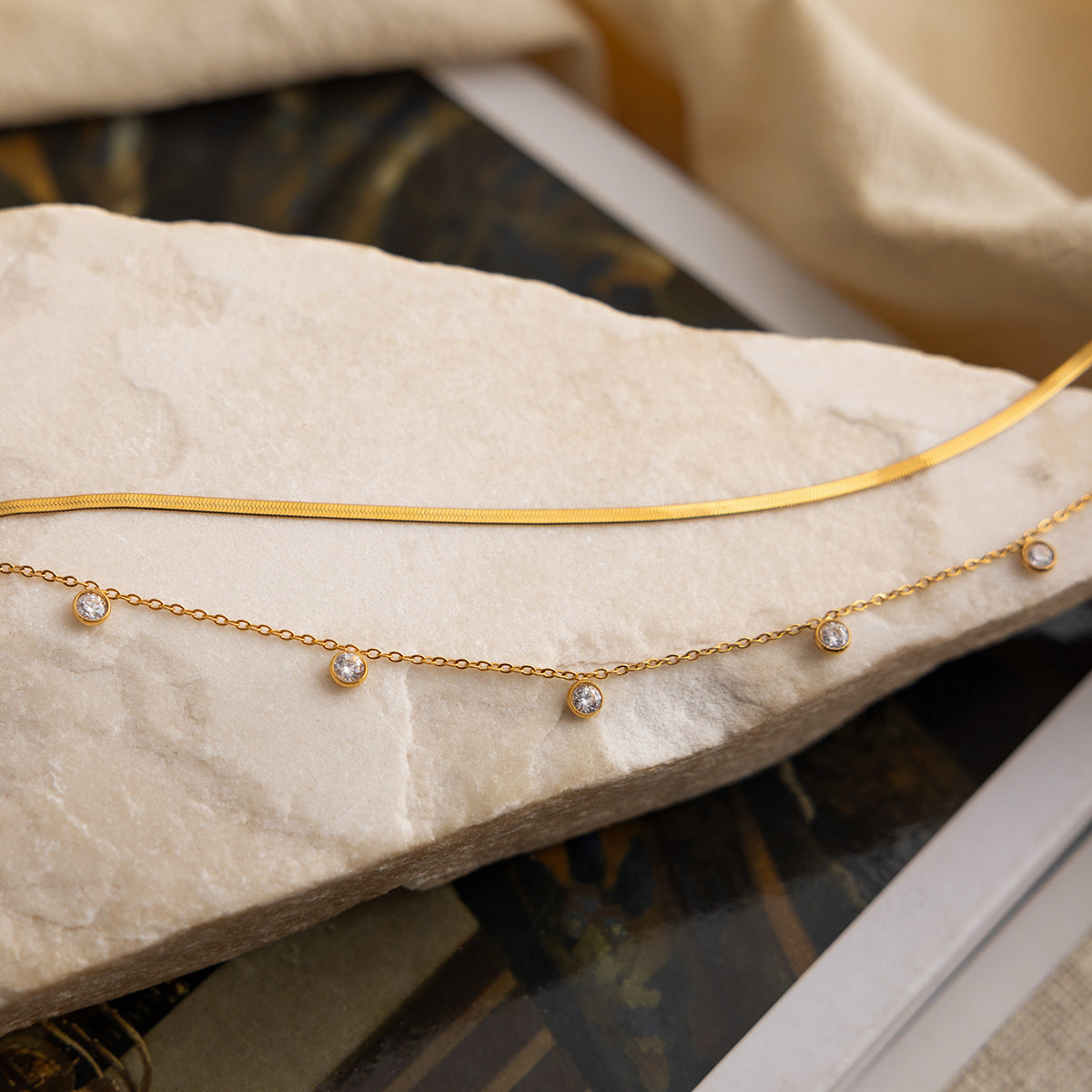 Gold stainless steel zircon snake chain necklace detail display