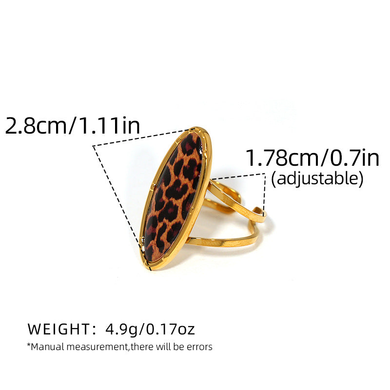 Adjustable oval leopard print ring in 18K gold plated stainless steel
