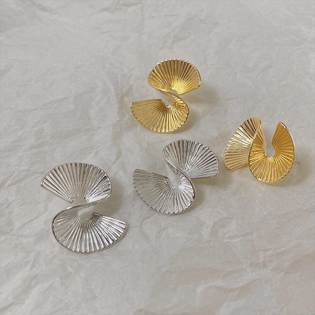 Minimalist irregular geometric earrings set in gold and silver, brass jewelry wholesale bulk