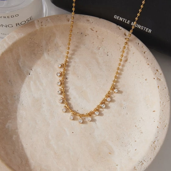 Stainless steel white zircon pendant necklace sparkle and movement showcase