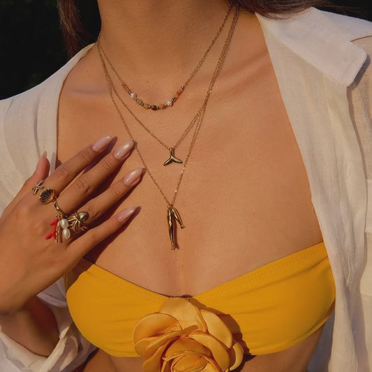 Stainless steel double fish pendant necklace movement and shine showcase
