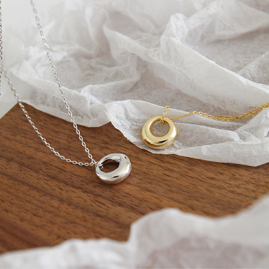 Dual-tone 925 silver and 18K gold round pendant necklaces, perfect for minimalist jewelry wholesale.