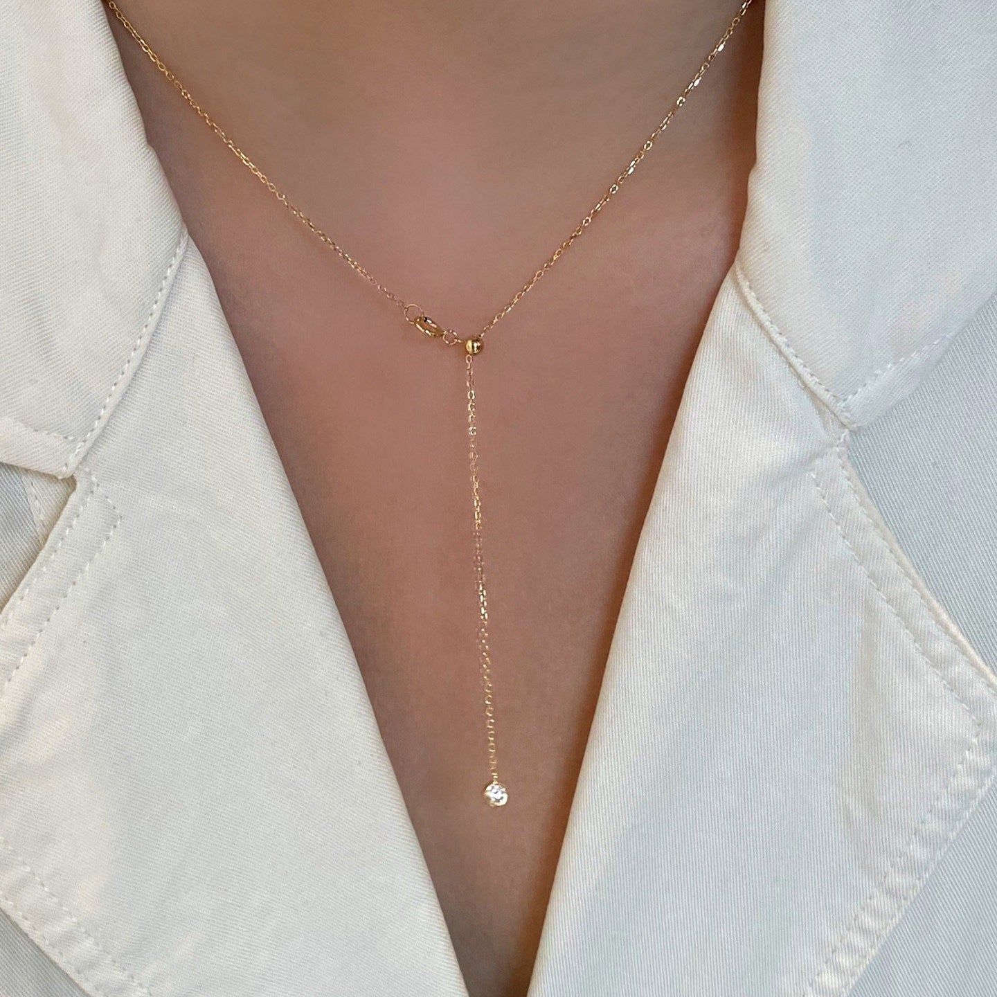 S925 18K gold plated adjustable lariat necklace worn with white collar styling