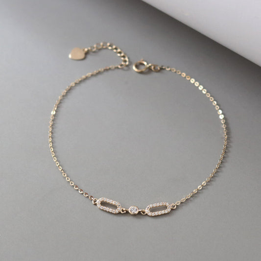 Close angled view of S925 oval cubic zirconia bracelet with spring ring clasp