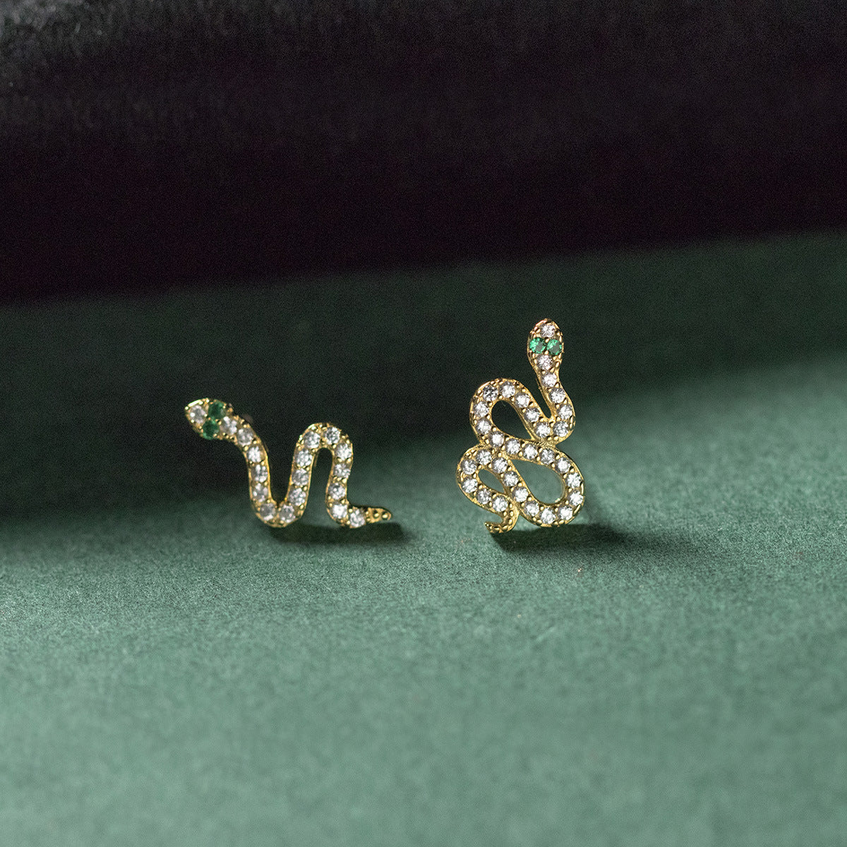 925 Sterling Silver Mini Sparkling Diamond Snake Design Stud Earrings (5 Pairs)