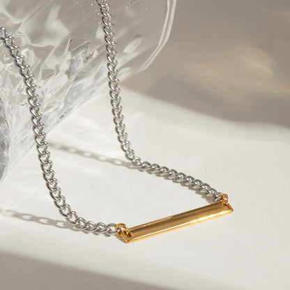 Close up of wholesale stainless steel two tone bar necklace tarnish free minimalist collarbone chain