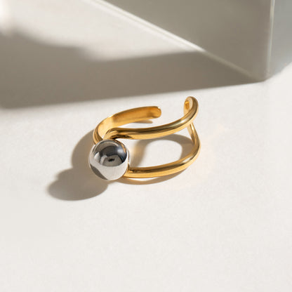 Two tone gold silver ring in stainless steel bulk, trendy jewelry wholesale design with anti allergic finish.